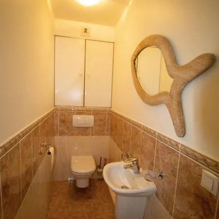 Bright Cocoon With Terrace And Sea View