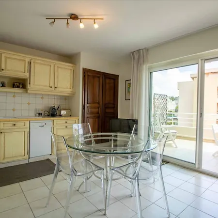 Bright Cocoon With Terrace And Sea View Сен-Рафаэль