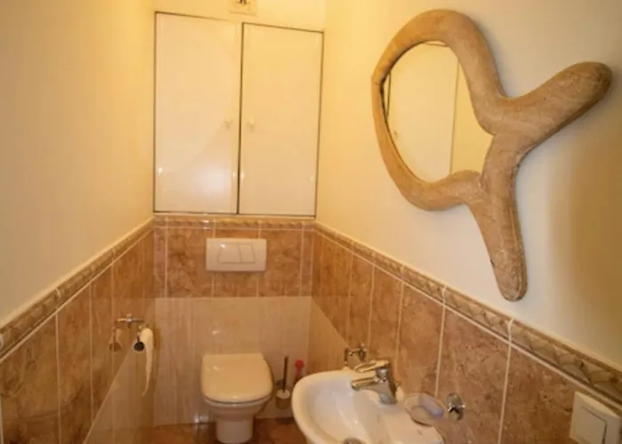 Bright Cocoon With Terrace And Sea View