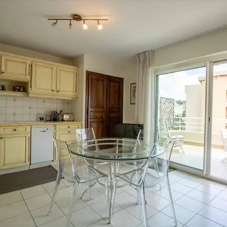 アパート Bright Cocoon With Terrace And Sea View Saint-Raphaël