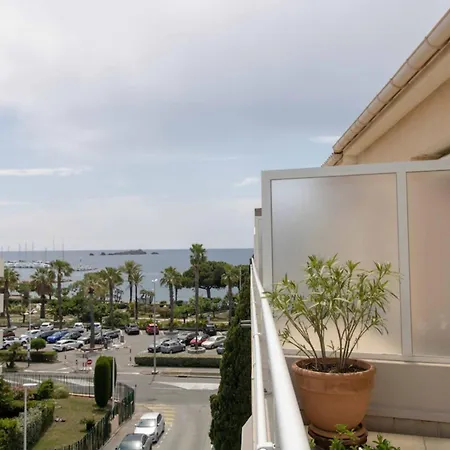 Bright Cocoon With Terrace And Sea View Saint-Raphaël